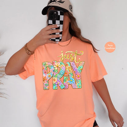 Just Pray Floral Flower Comfort Colors® Shirt | Pray Christianity Christian Tee Tshirt | Flower Faith Christian Shirt | Preppy Tee Shirt